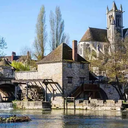 Calme Et Spacieux Pres Du Loing Et Du Centre Moret-sur-Loing Buitenkant foto